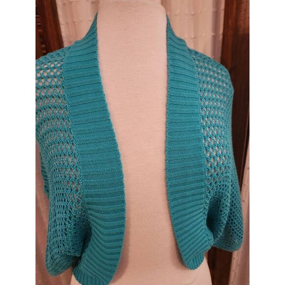 C5 Faded Glory knitted or crocheted Turquoise shrug - Picture 2 of 8